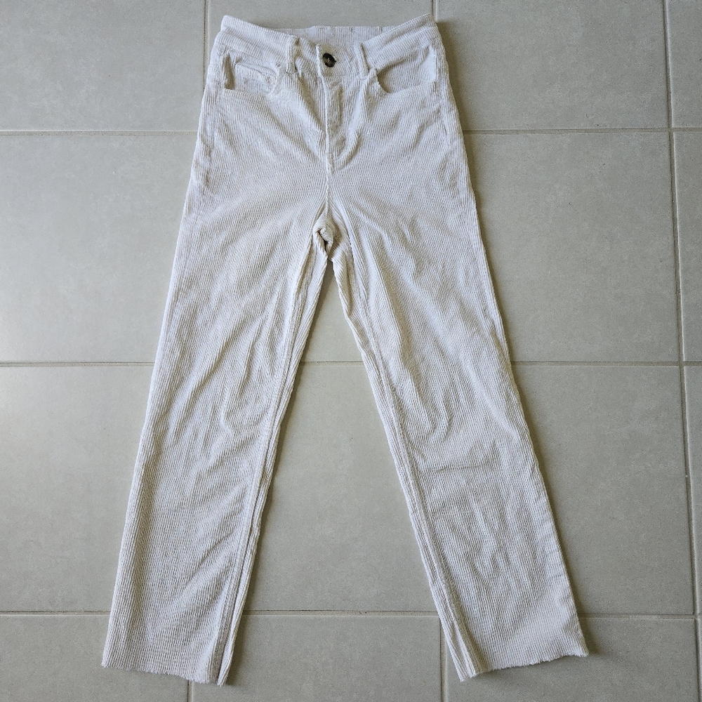 Women's H&M sz 4 26 waist cream off white corduroy straight leg pants raw hem